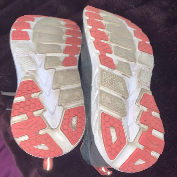 HOKA GAVIOTA 2 , WOMANS SNEAKERS SIZE 9.5 PREowned - Picture 3 of 6